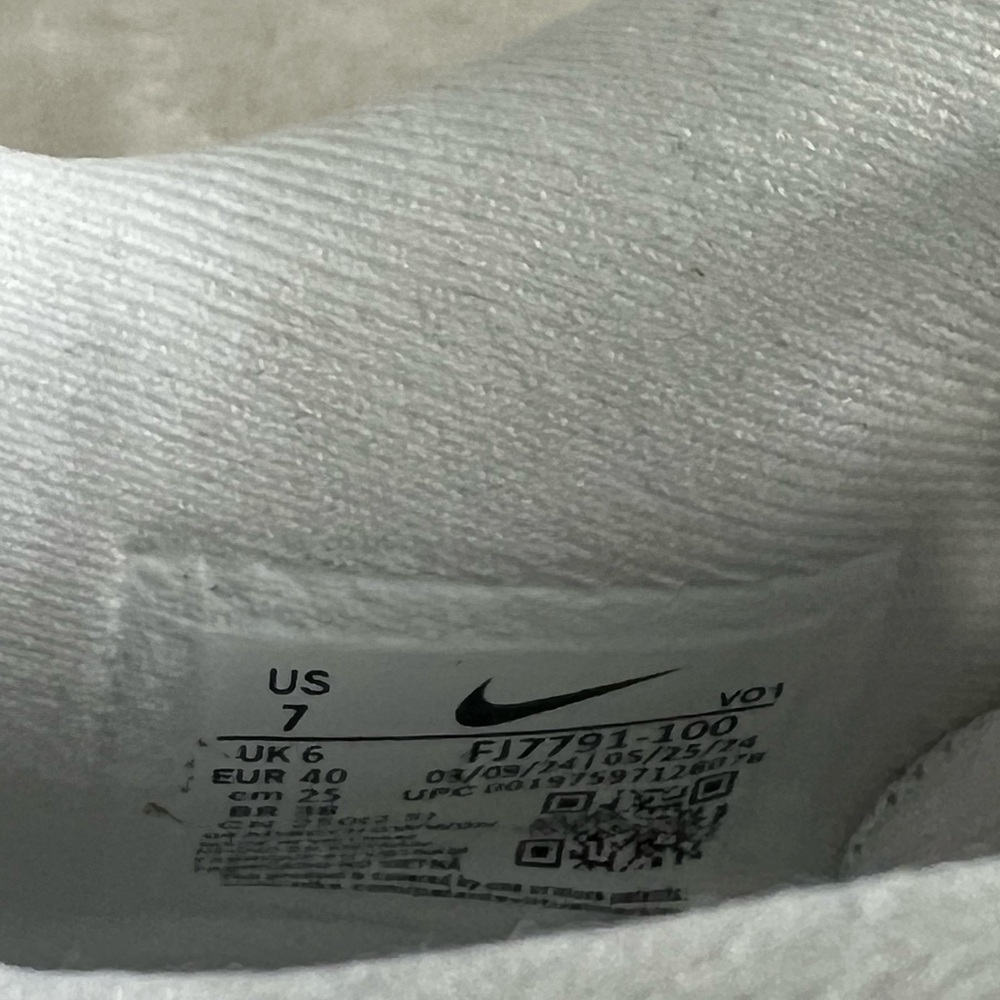 Nike G.T. Hustle Academy Mens Basketball Trainers White Light Bone Black, Size 7 - Picture 7 of 7